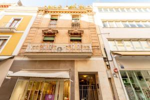 The building in which Az apartmant is located
