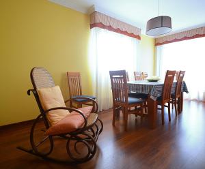 Zdjęcie z galerii obiektu Apartamentos con jardín a un paso de la playa w mieście Pontevedra