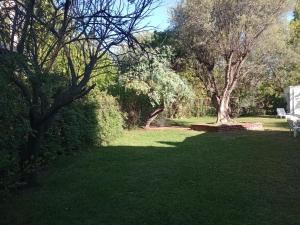 Un jardín fuera de Cordón del Plata Chacras De Coria Lujan