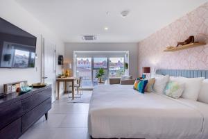 Φωτογραφία από το άλμπουμ του Because Location Really Is Everything! σε Oranjestad