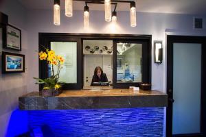Tetamu yang menginap di Regency Inn in Los Angeles