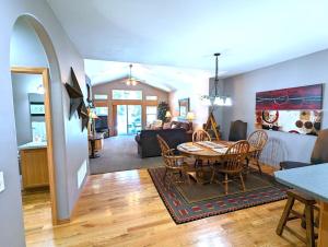 Et opholdsområde på Wilderness Resort at Meadow Lake