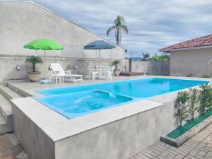 Casa Aconchego - piscina com hidromassagem