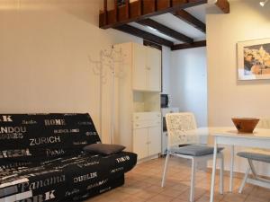 Posedenie v ubytovaní Studio mezzanine à 10 min de la mer, parking privé, animaux admis - FR-1-229-853 + 6 fotografií