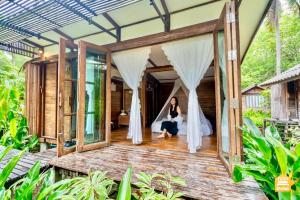 Zahrada ubytování Jungle Koh Kood Resort
