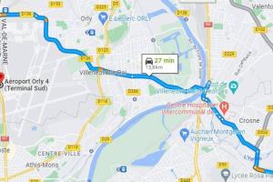 Zdjęcie z galerii obiektu Luxurious Apartment Private Parking 25 MN to Paris w mieście Yerres