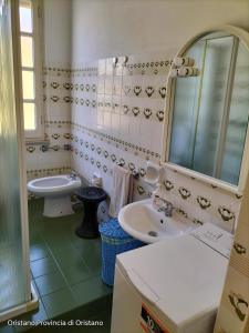 Bilik mandi di Appartamento con vista giardino