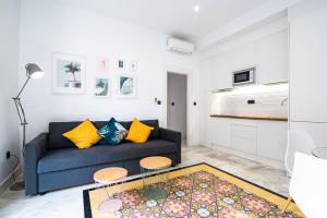 Granadi Apartamentos的厨房或小厨房