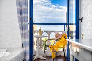 Nespecifikovaný výhled na moře nebo výhled na moře při pohledu z hotelu
