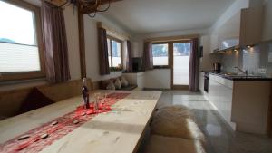 Kuchyňa alebo kuchynka v ubytovaní Appartement Sonnenschein