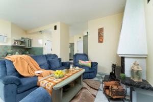 Posedenie v ubytovaní Polana Szymoszkowa Apartment with Mountain View by Noclegi Renters