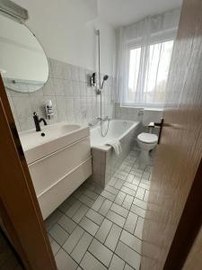 Kylpyhuone majoituspaikassa Hotel Dümptener Hof