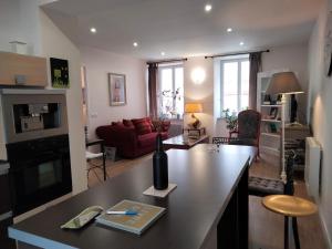 Dapur atau dapur kecil di Les Chambres Hautes d'Anastasia