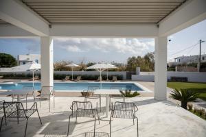 Piscina di Tzanis Resort Skyros o nelle vicinanze