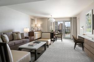 Posezení v ubytování Sheraton Waikiki Beach Resort