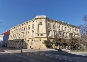 Budova, kde se apartmán nachází