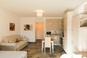 Kuchyň nebo kuchyňský kout v ubytování Bellavista Apartments