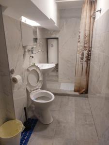 Koupelna v ubytování Hostel Inn Downtown + 37 fotografií