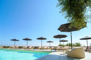 Bazén v ubytování Casa Panorama Adults Only nebo v jeho okolí