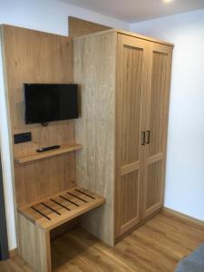 TV/trung tâm giải trí tại Bergbauernwirt im Landhaus Bolgental