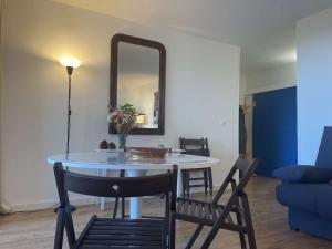 Zdjęcie z galerii obiektu Appartement rénové avec clim, parking et terrasse à 500m du port - FR-1-225C-113 w mieście Banyuls-sur-Mer