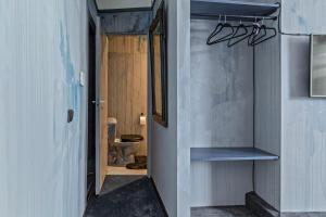 Koupelna v ubytování Luxuriuos flat in the capital's old town