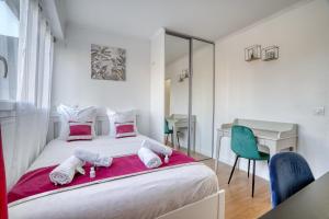 Postel nebo postele na pokoji v ubytování Standing-4 Bedrooms -Free Parking -15mn from PARIS