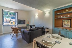 TV a/nebo společenská místnost v ubytování Stella by PortofinoHomes