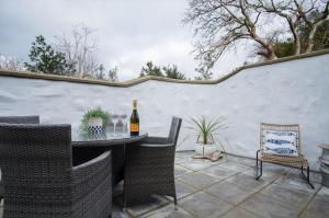 Thức uống tại The Old Spa - 2 Bedroom Cottage - Pleasant Valley