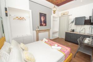 Postel nebo postele na pokoji v ubytování Summer Me - Hermes Junior suite