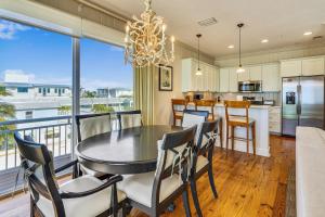 Køkken eller tekøkken på Beach Front 3 Bedroom C