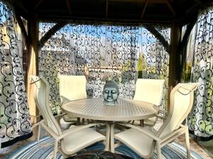 Zona de estar de Seagull Studio Vacation Suite