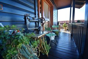 A balcony or terrace at La Casita de Chocolate