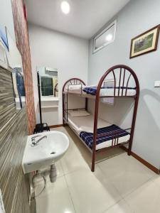 Φωτογραφία από το άλμπουμ του Holiday Hostel KLCC στην Κουάλα Λουμπούρ