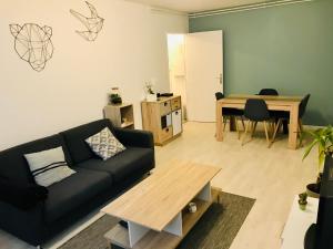 Posedenie v ubytovaní L’amiral