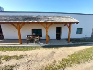 Το κτήριο όπου στεγάζεται  το διαμέρισμα