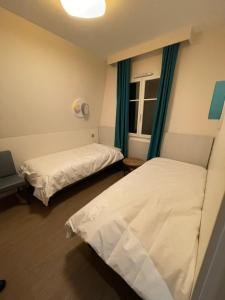 Posteľ alebo postele v izbe v ubytovaní Presqu île de la touques deauville N 3404
