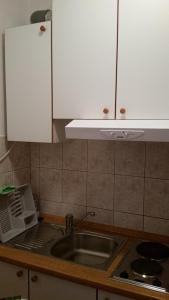Fotografia z galérie ubytovania Apartment in Brela with sea view, terrace, WiFi, washing machine 4947-2 v destinácii Brela + 17 fotografií