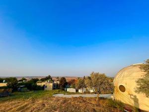 Fotografie z fotogalerie ubytování Olive Dome - כיפה גיאודזית ענקית ומודרנית בין עצי הזית v destinaci Javne'el