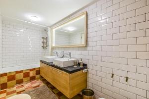 Zdjęcie z galerii obiektu MyHouseSpain - Apartamento de lujo en Malasaña - MHM w Madrycie