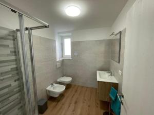 Ένα μπάνιο στο Apartment LUNA +19 φωτογραφίες