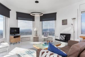 Μια τηλεόραση ή/και κέντρο ψυχαγωγίας στο El Colomar