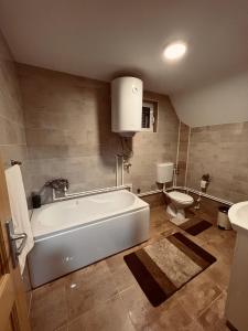 חדר רחצה ב-Guest House SARA