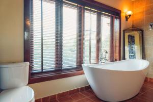 Koupelna v ubytování Nakara Villas & Glamping Udon Thani