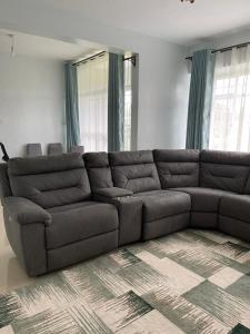 Gambar di galeri bagi Zoe Homes 1br and 2br Apartment Greypoint 406 di Kericho