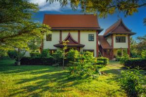 Zahrada ubytování Nakara Villas & Glamping Udon Thani