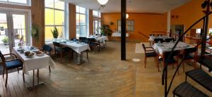 A restaurant or other place to eat at Børglum Mejeri Hotel