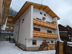 The building in which Az apartmant is located