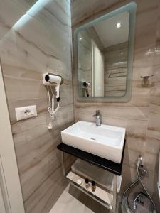 Bagno di Hotel LEON - Beach Front