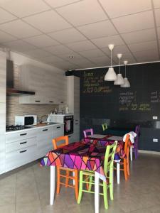 Kuchyňa alebo kuchynka v ubytovaní Ospitati - B&B Sangro